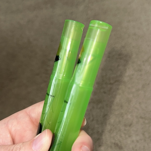 Life Gear Halloween Glow Sticks and whistle - Picture 5 of 6